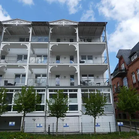 Apartment In Direkter Strandlage Mit Eingeschraenktem Meerblick, Freia 09, *