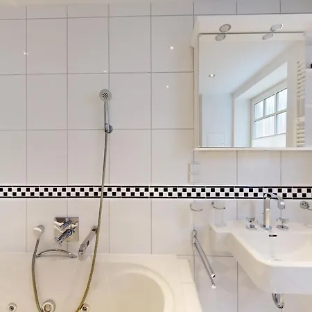 In Direkter Strandlage Mit Eingeschraenktem Meerblick, Freia 09, Apartamento *