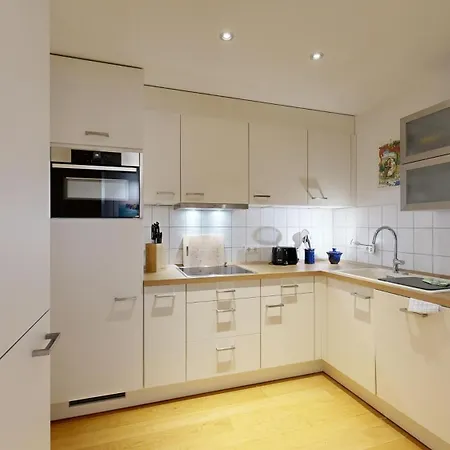 In Direkter Strandlage Mit Eingeschraenktem Meerblick, Freia 09, Binz