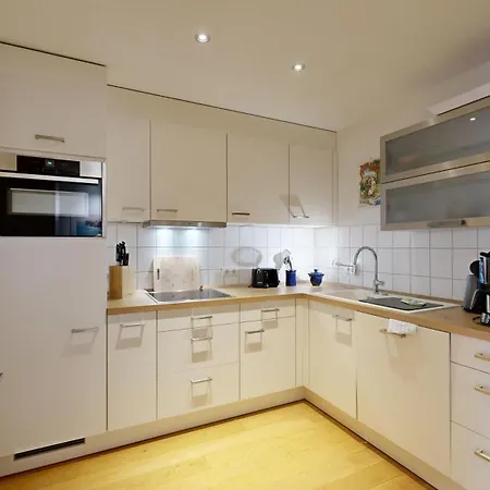 In Direkter Strandlage Mit Eingeschraenktem Meerblick, Freia 09, Binz