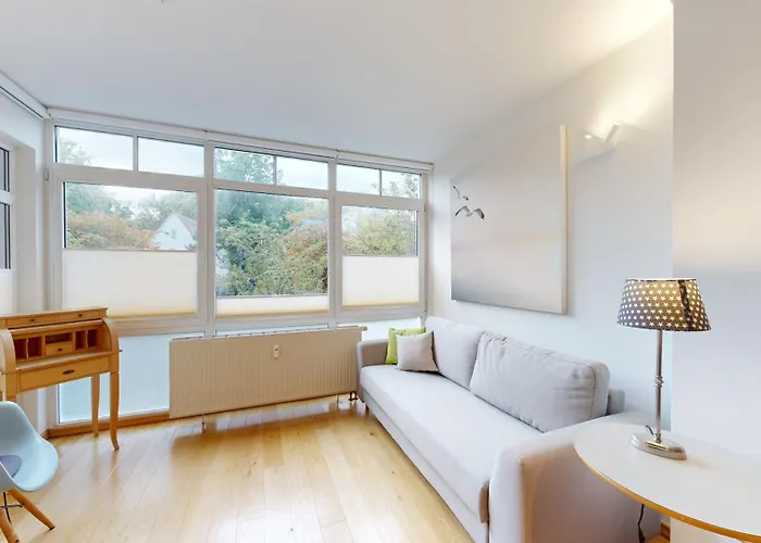 In Direkter Strandlage Mit Eingeschraenktem Meerblick, Freia 09, * Binz