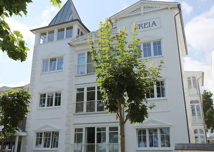 In Direkter Strandlage Mit Eingeschraenktem Meerblick, Freia 09, *