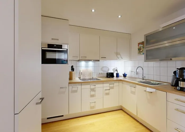 In Direkter Strandlage Mit Eingeschraenktem Meerblick, Freia 09, Binz