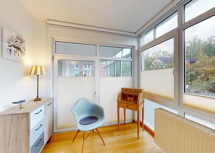 In Direkter Strandlage Mit Eingeschraenktem Meerblick, Freia 09, Appartement Binz